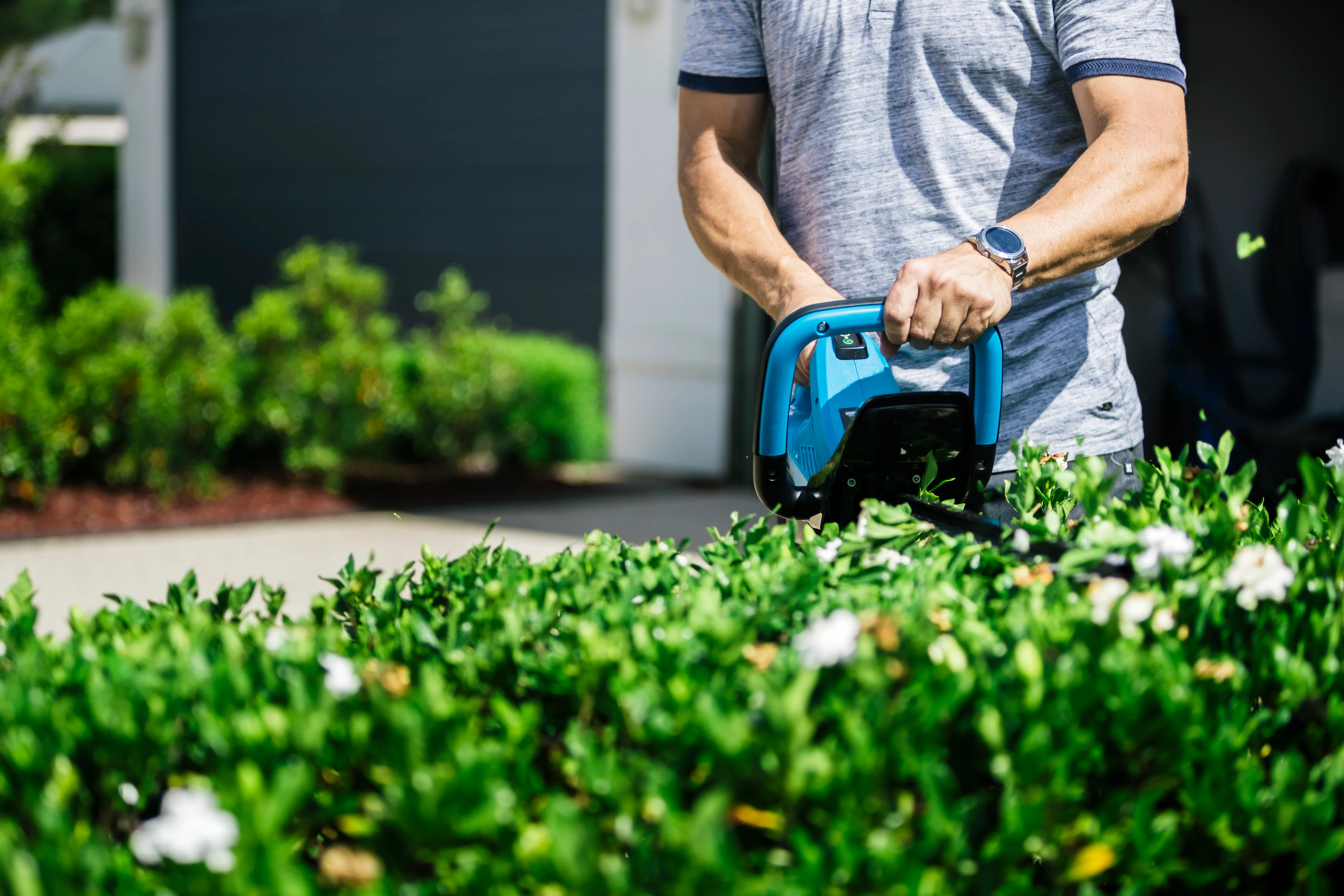 Bushranger® 36V9301 36V Battery Powered Hedge Trimmer 2.5 Ah Kit - Image 5